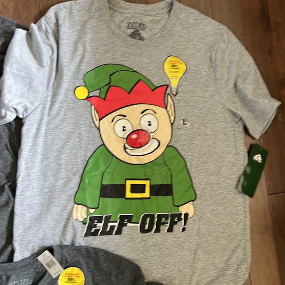 3 light up Christmas shirts - Picture 3 of 4